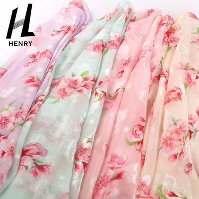 Moda Konfeksiyon Tekstil için Çiçek Baskılı Polyester Şifon Kumaş