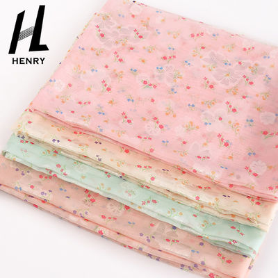 Giysiler için %100 Polyester Örgü Dantel Kumaş Polikrom